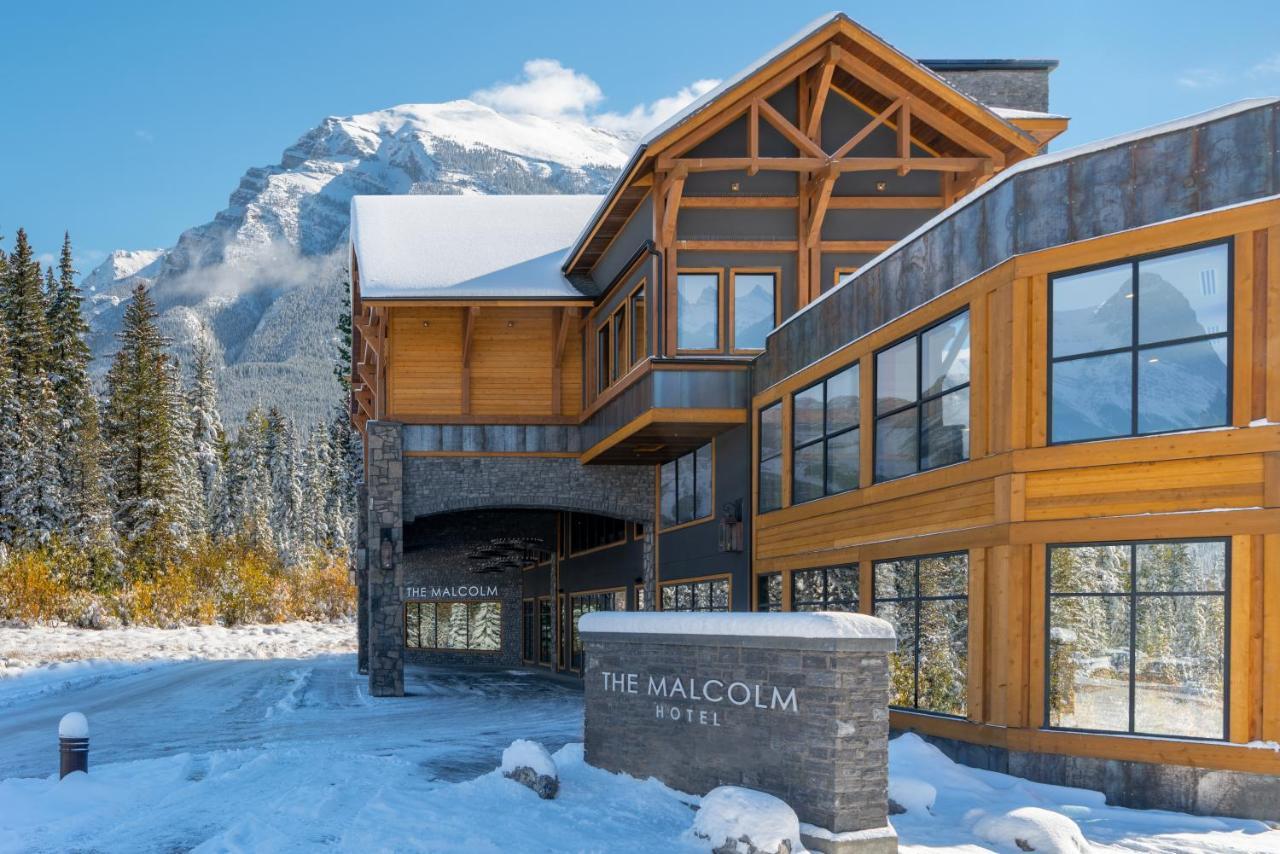 The Malcolm Hotel キャンモア エクステリア 写真